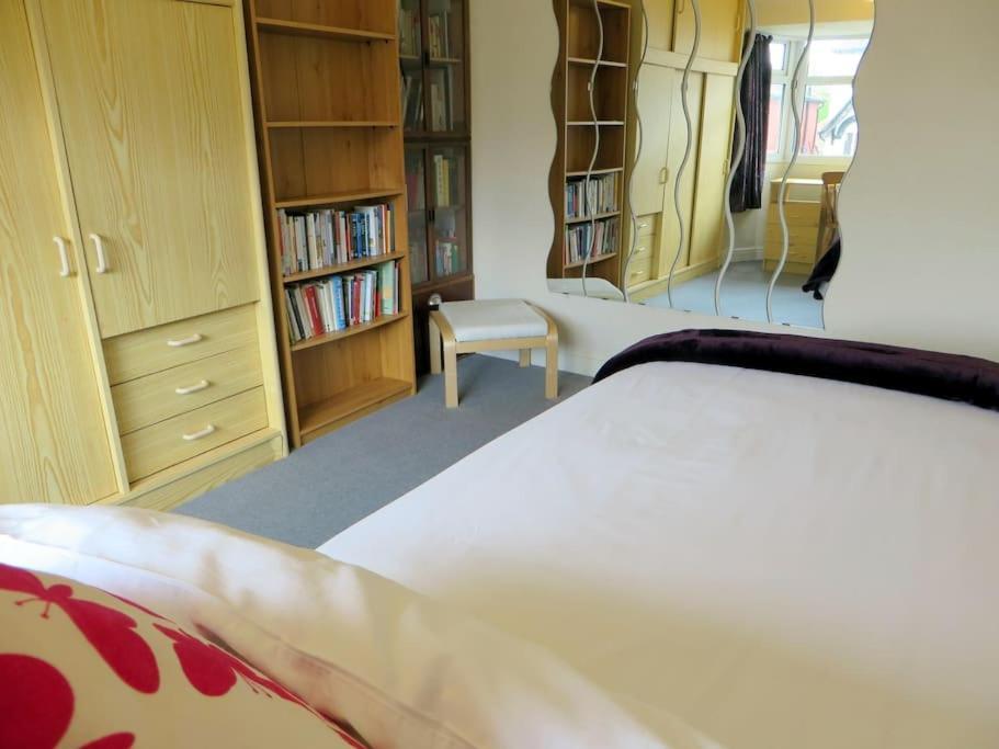 Comfortable Rooms Birmingham Exterior photo